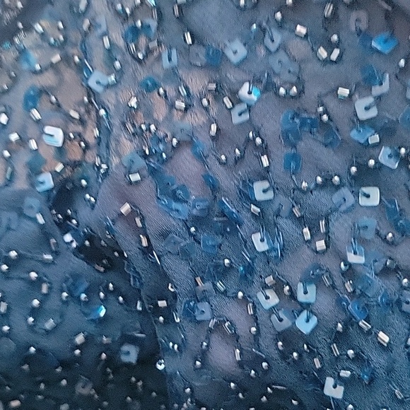 Beautiful dark teal beaded and sequend evening dress with flutter short sleeves - Picture 5 of 8